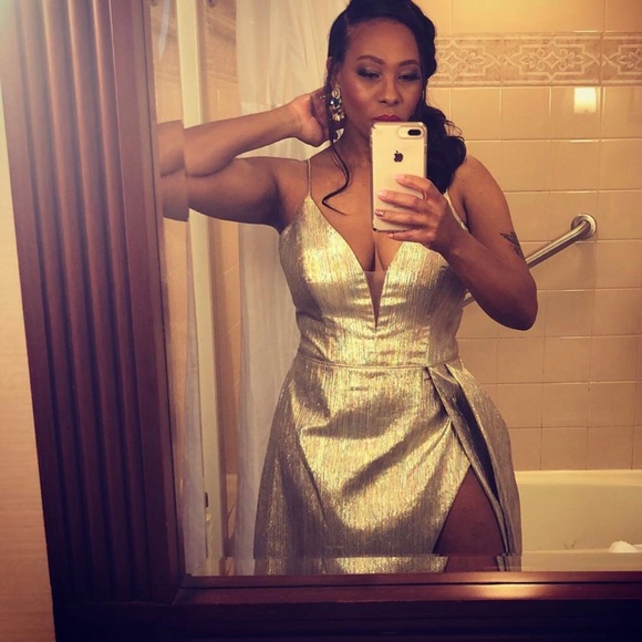 Ball Gown! - Picture 3 of 4